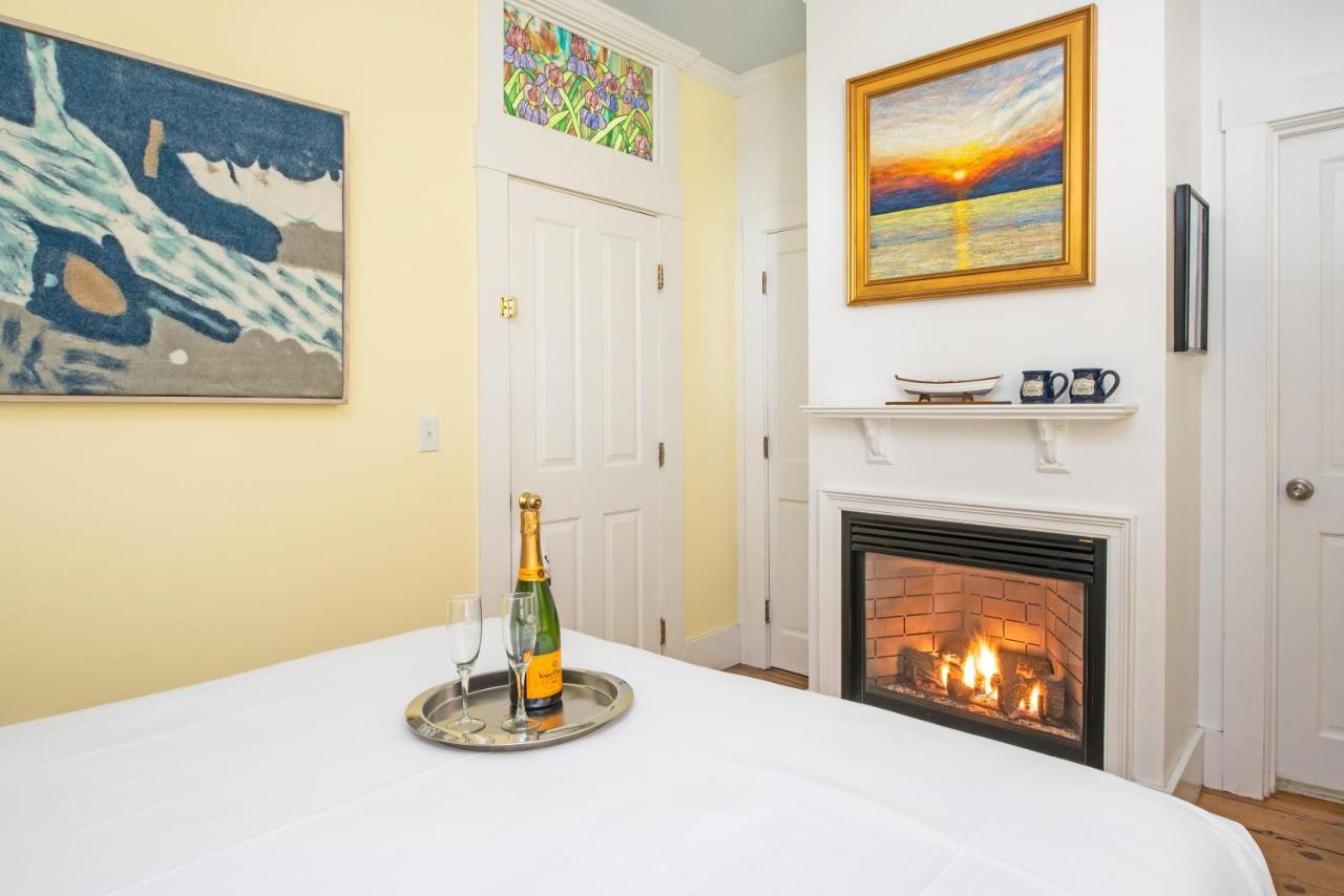 Bed and Breakfast Admiral'S Landing (Adults Only) Provincetown Exterior foto